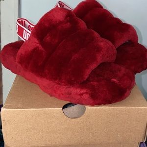 Kids ugg slides